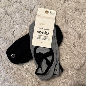 GAIAM Yoga-Barre Socks in Black and Gray - 2 Pack